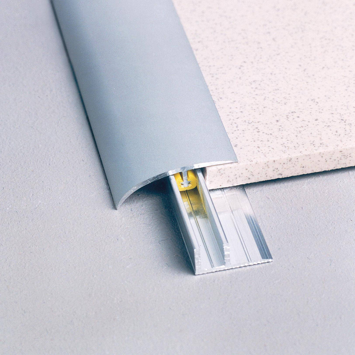 Anpassungsprofil CLIPPER FINISH Aluminium eloxiert silber 45451mm 270cm