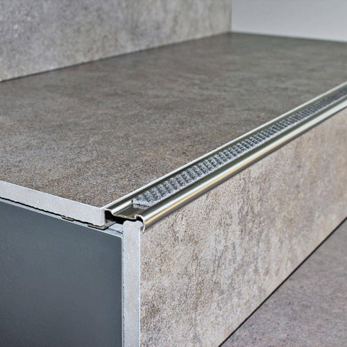 Treppenstufenprofil mit Einlage 13 mm DIAMONDSTEP Edelstahl (V2A/304) anthrazit 11mm 250cm