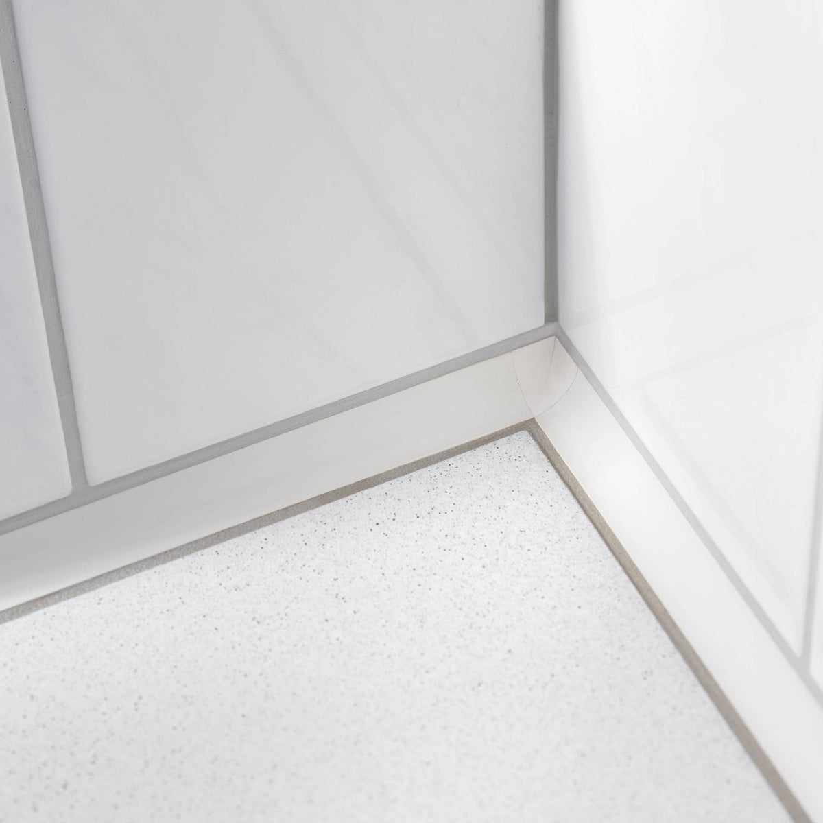 Innenecke DURACOVE DB PVC weiß 7mm