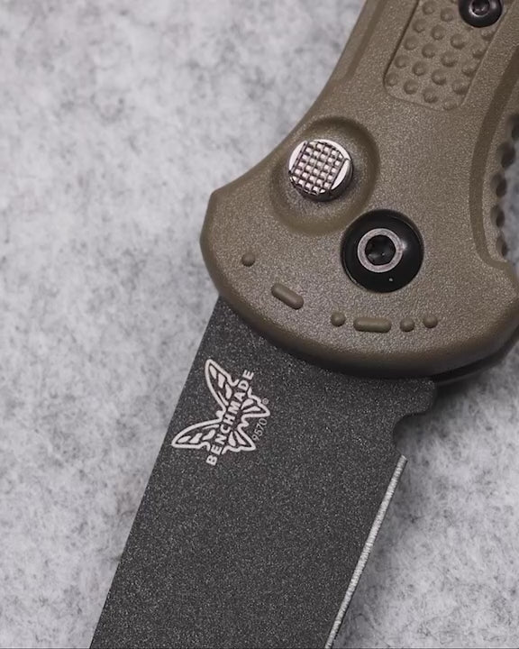 Product video showcasing knife features