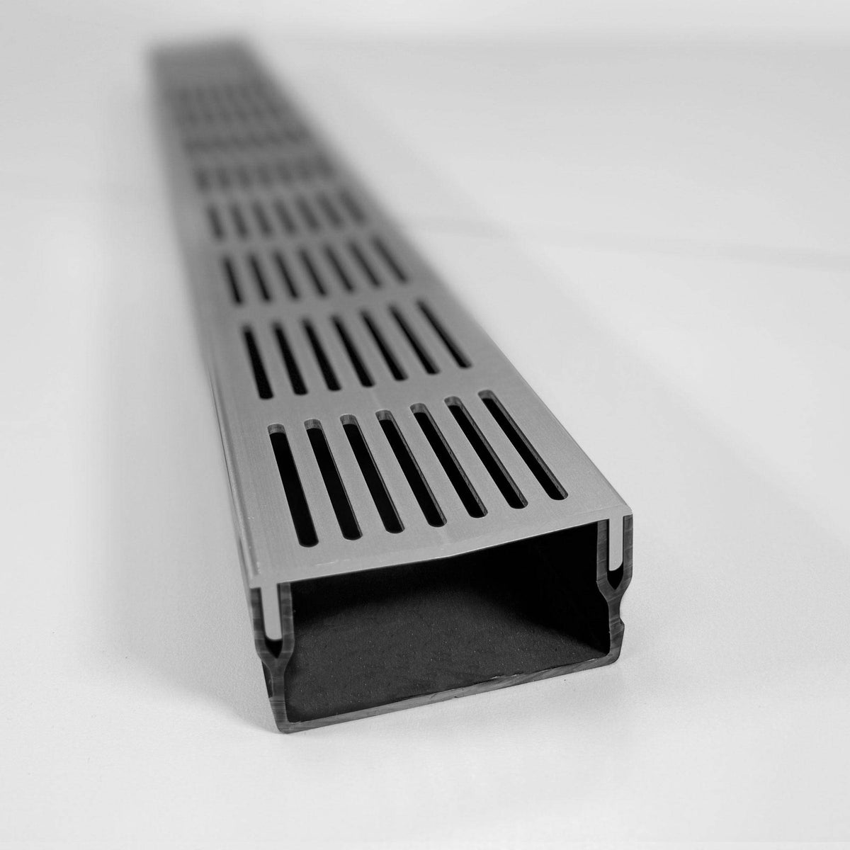 Entwässerungsrinne U-DRAIN PRO Aluminium eloxiert silber 50mm 200cm