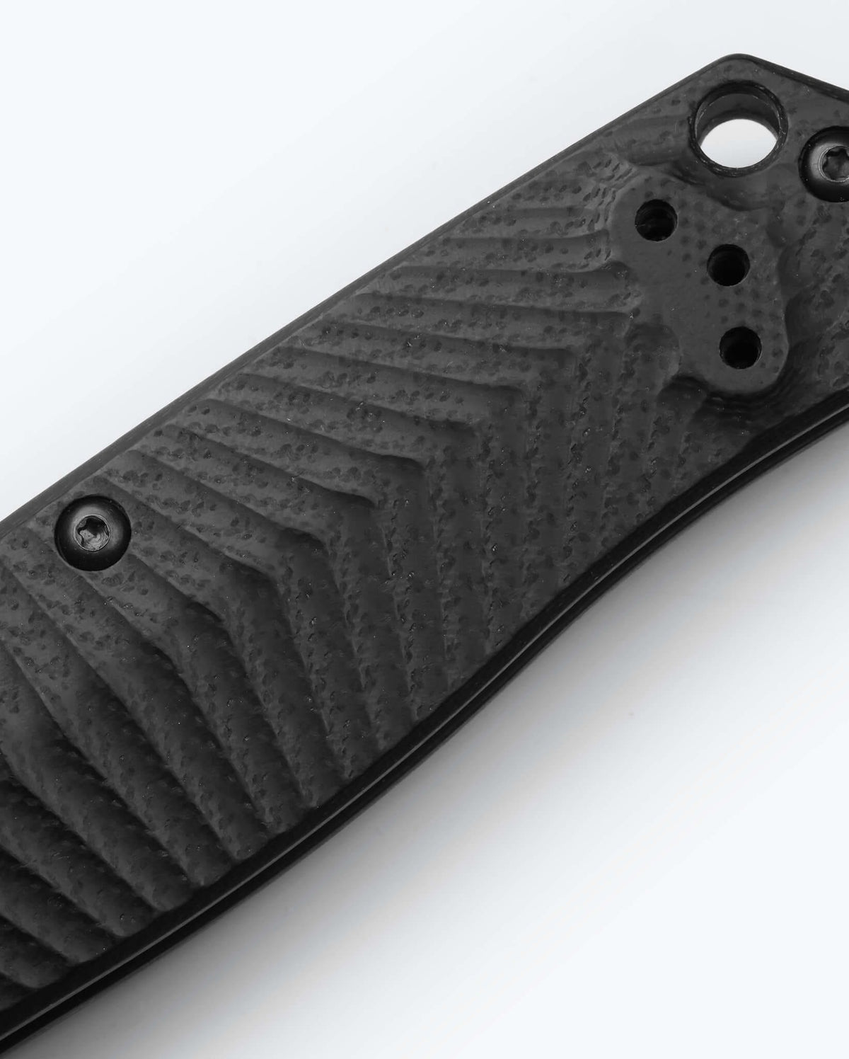 Benchmade Mediator G10 Handle - Chevron Pattern Detail | Benchmade Knife Co.